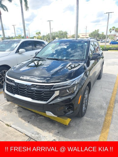 Certified 2024 Kia Seltos S FWD image 1