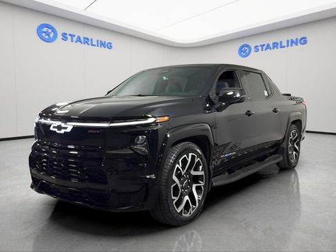 Certified 2024 Chevrolet Silverado EV RST image 16