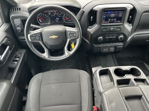 Used 2022 Chevrolet Silverado 1500 Custom w/ Safety Confidence Package RWD image 23