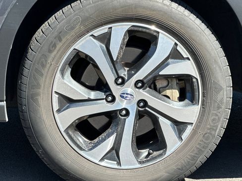 Used 2022 Subaru Outback Touring AWD/4WD image 35