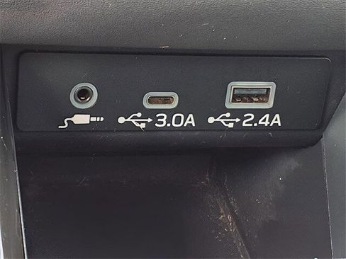 Used 2023 Subaru Outback Onyx Edition image 17