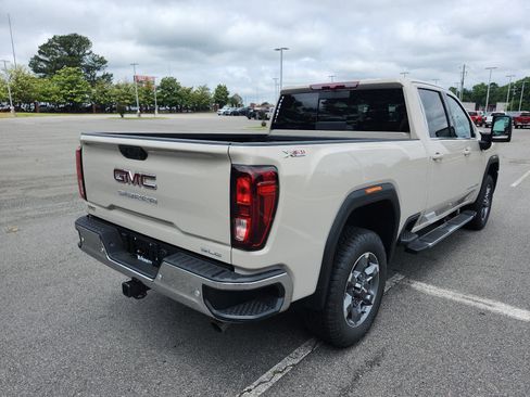 New 2026 GMC Sierra 2500 SLE w/ SLE Value Package; AWD/4WD image 3
