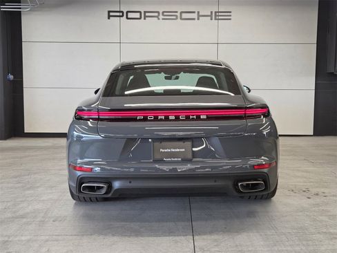 Certified 2025 Porsche Panamera image 7