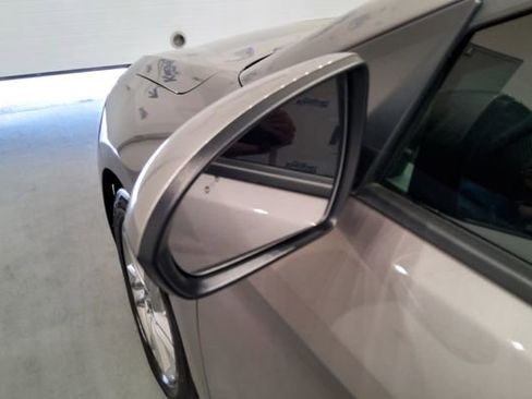 Used 2020 Hyundai Elantra Value Edition FWD image 15