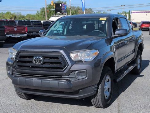 Used 2020 Toyota Tacoma SR w/ SR Convenience Package image 3