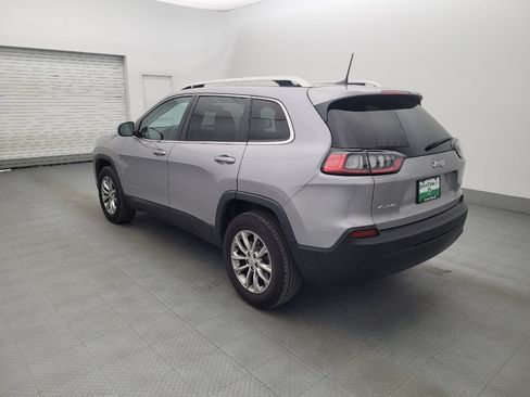 Used 2021 Jeep Cherokee Latitude Plus image 3