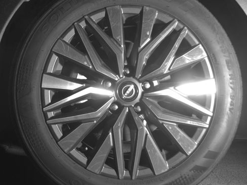 Used 2025 Nissan Altima 2.5 SV FWD image 12