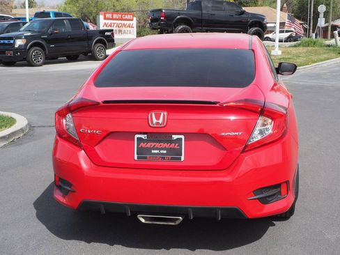 Used 2020 Honda Civic Sport image 6