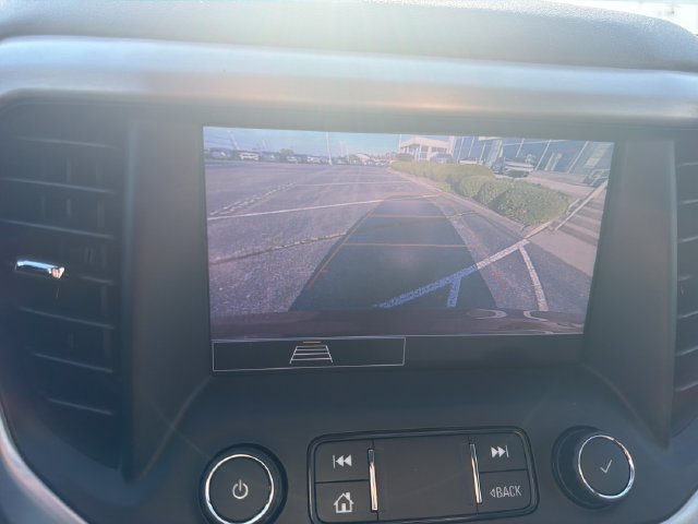Used 2020 GMC Acadia SLE w/ Driver Convenience Package FWD image 20