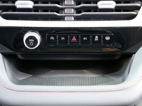 New 2025 Ford Explorer Active image 26