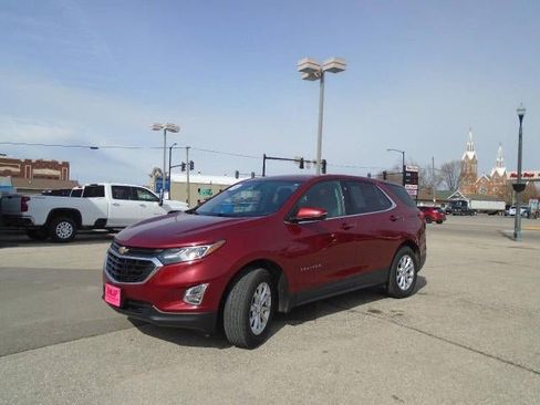 Used 2019 Chevrolet Equinox LT image 3
