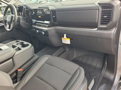 New 2026 GMC Sierra 1500 Elevation w/ LPO, Elevation Black Package image 15