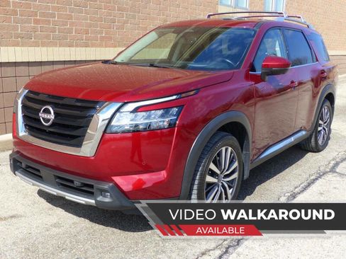 Used 2022 Nissan Pathfinder Platinum w/ Cargo Package image 1