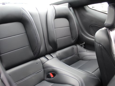 Used 2025 Ford Mustang GT Premium image 27