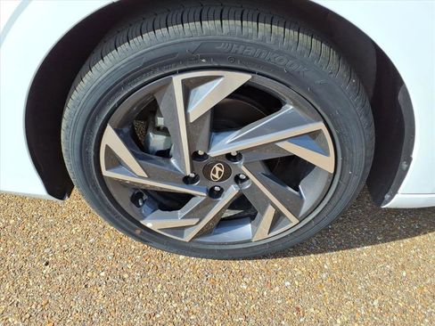 New 2026 Hyundai Elantra Limited w/ Cargo Package image 9