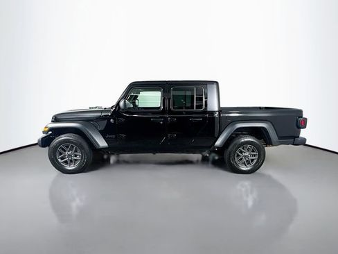 Used 2025 Jeep Gladiator Sport AWD/4WD image 11