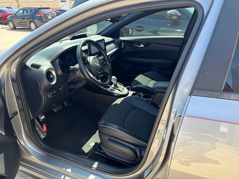 Used 2022 Kia Forte GT-Line w/ GT-Line Technology Package FWD image 7