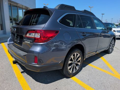 Used 2017 Subaru Outback 2.5i Limited AWD/4WD image 7