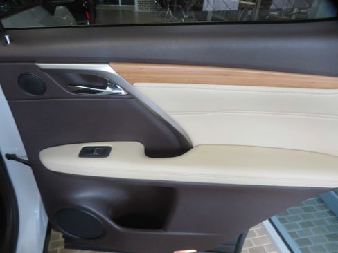 Used 2018 Lexus RX 350L FWD image 24