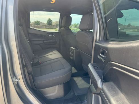 Used 2023 Chevrolet Colorado LT w/ LT Convenience Package RWD image 36