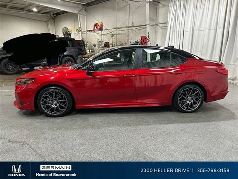 Used 2025 Toyota Camry XSE w/ Premium Plus Package AWD/4WD image 5