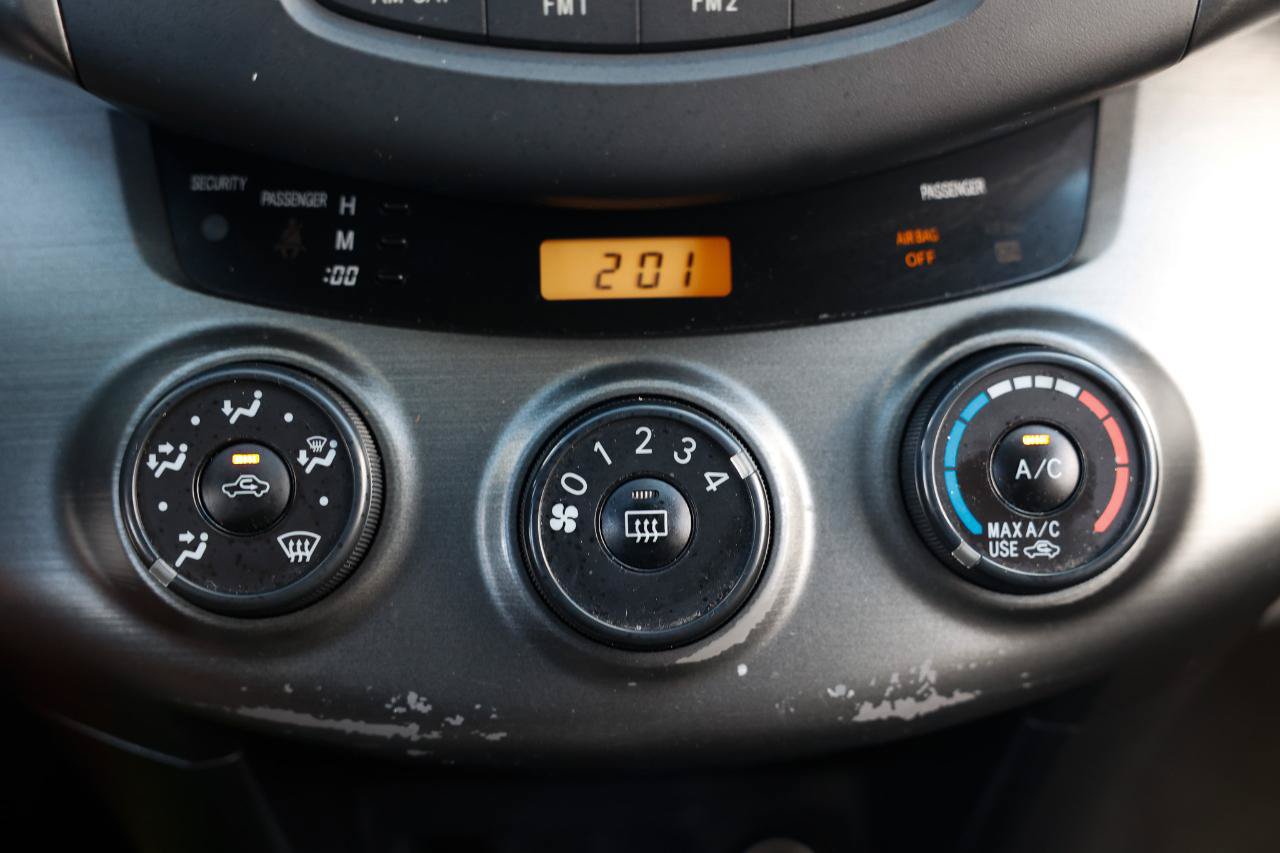 Used 2011 Toyota RAV4 2WD w/ Base L4 Extra Value Pkg image 29