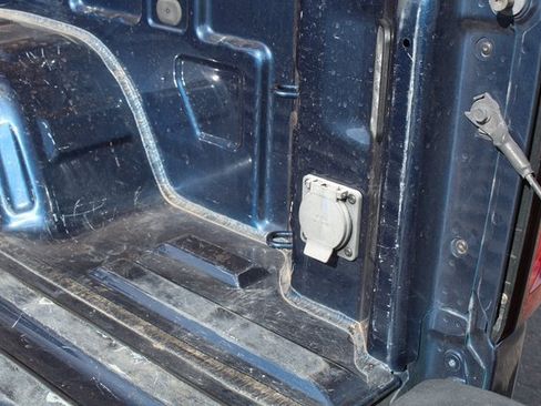 Used 2023 GMC Sierra 1500 SLT w/ SLT Premium Package image 8