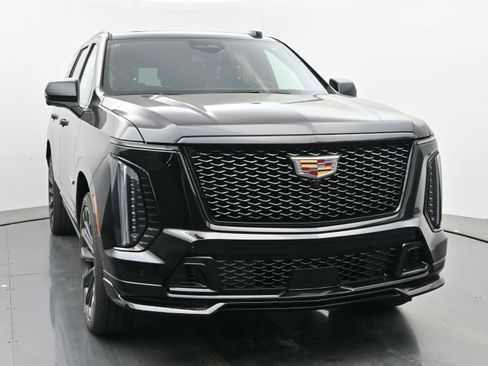 New 2026 Cadillac Escalade V w/ LPO, Floor Liner Package AWD/4WD image 8