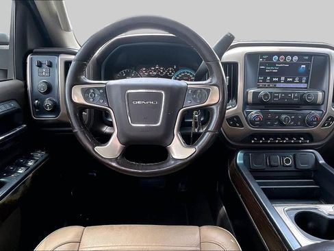 Used 2019 GMC Sierra 2500 Denali w/ Duramax Plus Package AWD/4WD image 5