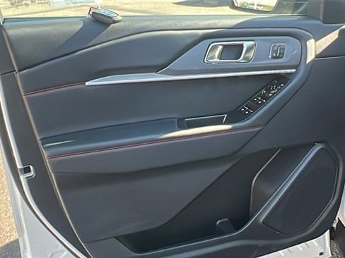 New 2025 Ford Explorer ST-Line w/ Premium Package image 13