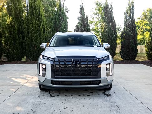 Used 2025 Hyundai Palisade SEL FWD image 3