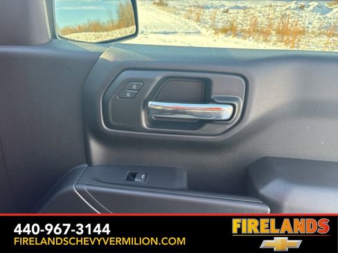 Certified 2025 Chevrolet Silverado 1500 Custom Trail Boss w/ Dark Appearance Package image 25