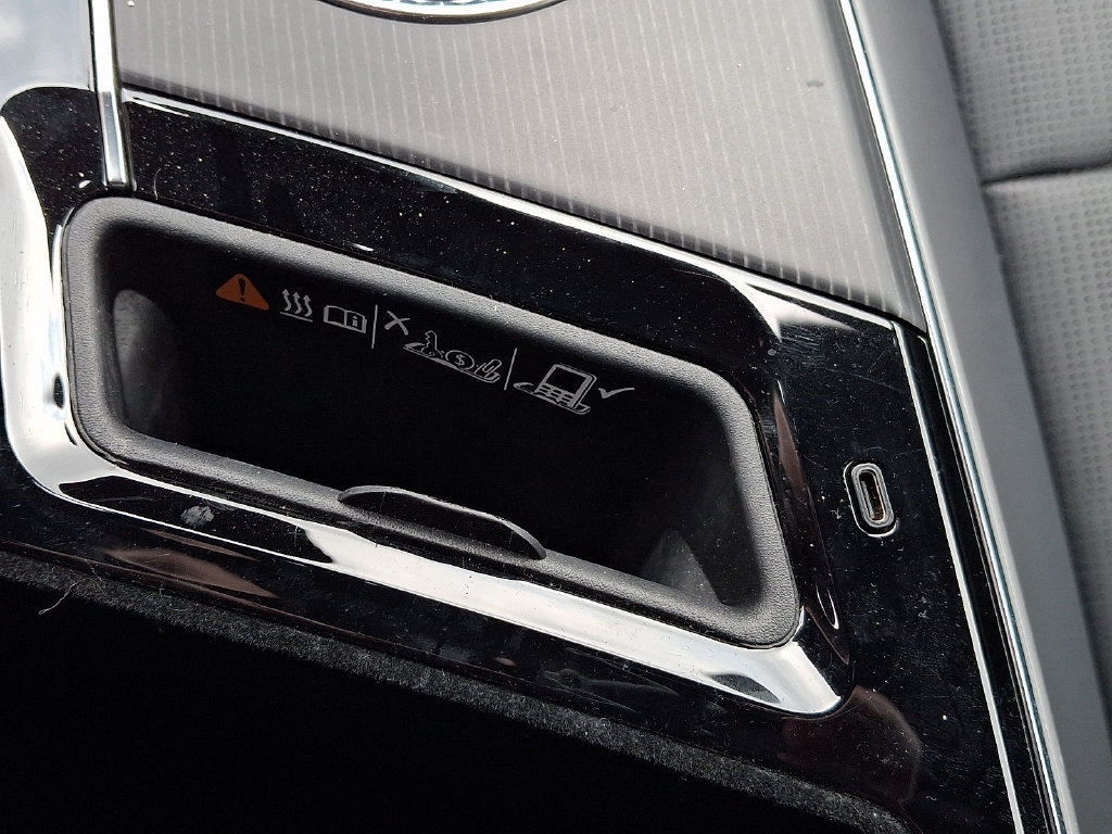 Used 2024 Cadillac Lyriq Sport w/ LPO, Floor Liner Package AWD/4WD image 31
