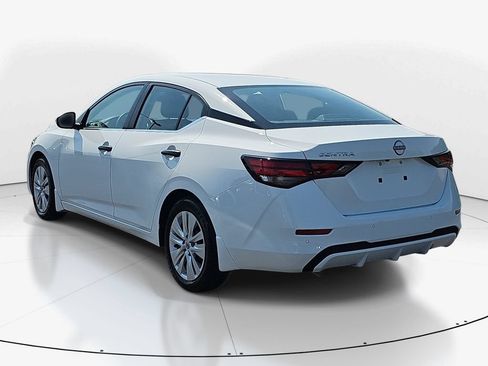 Used 2025 Nissan Sentra S FWD image 8