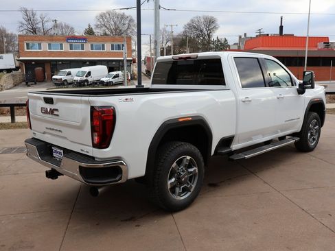 New 2026 GMC Sierra 2500 SLE image 5