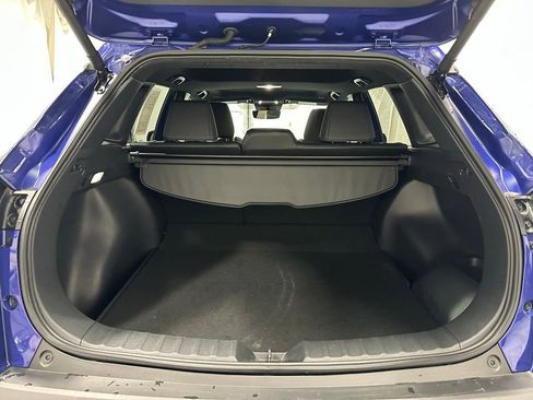 Used 2025 Toyota Corolla Cross XSE w/ Convenience Package image 48