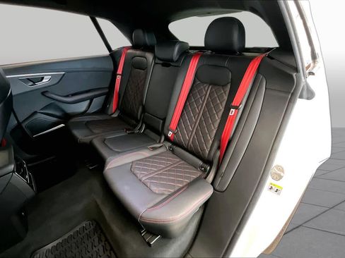 Used 2025 Audi SQ8 Prestige AWD/4WD image 18