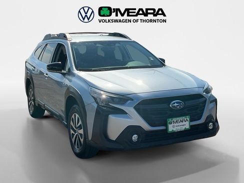 Used 2023 Subaru Outback Premium AWD/4WD image 7