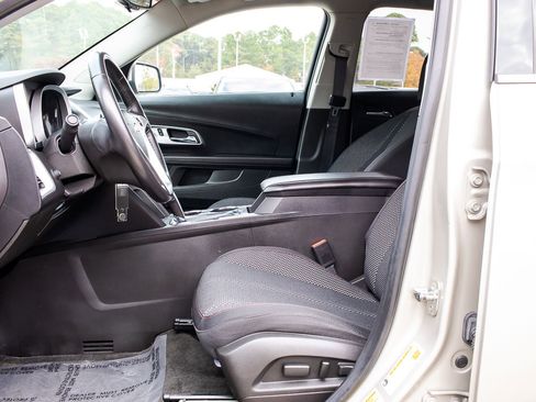 Used 2015 Chevrolet Equinox LT w/ Driver Convenience Package image 16