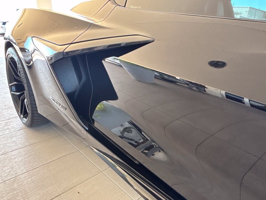 Used 2025 Chevrolet Corvette Z06 RWD image 44