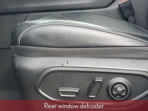 Used 2023 Jeep Grand Cherokee Overland image 14