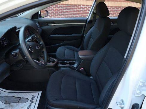 Used 2019 Hyundai Elantra SEL w/ Cargo Package FWD image 17