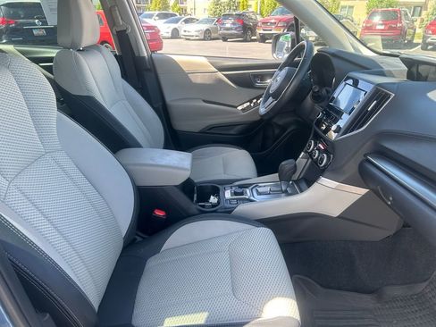 Used 2023 Subaru Forester Premium AWD/4WD image 37