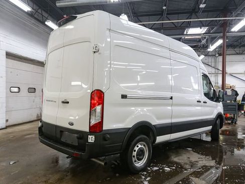 Used 2024 Ford Transit 250 148 High Roof RWD image 11