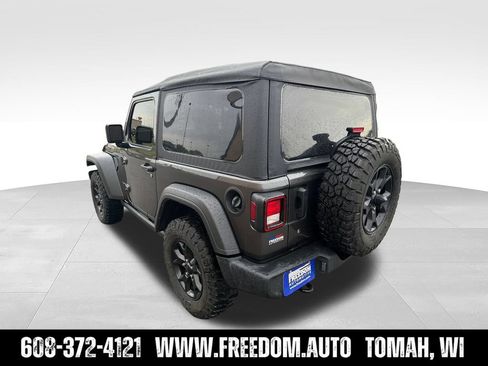 Used 2022 Jeep Wrangler Sport AWD/4WD image 3