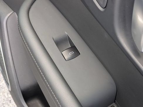 Used 2025 Buick Enclave Preferred FWD image 36