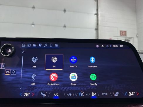 Used 2025 Chevrolet Traverse Z71 w/ Enhanced Driving Package image 33