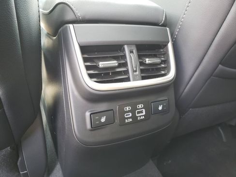 Used 2025 Subaru Outback Limited AWD/4WD image 13