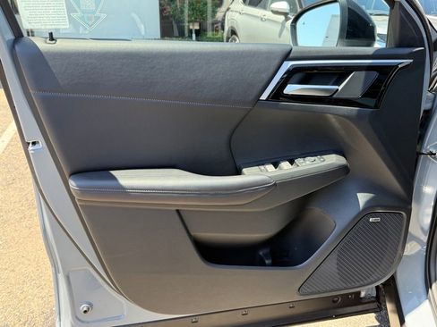 New 2026 Mitsubishi Outlander AWD image 34