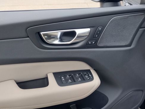 New 2026 Volvo XC60 B5 Plus w/ Climate Package image 7